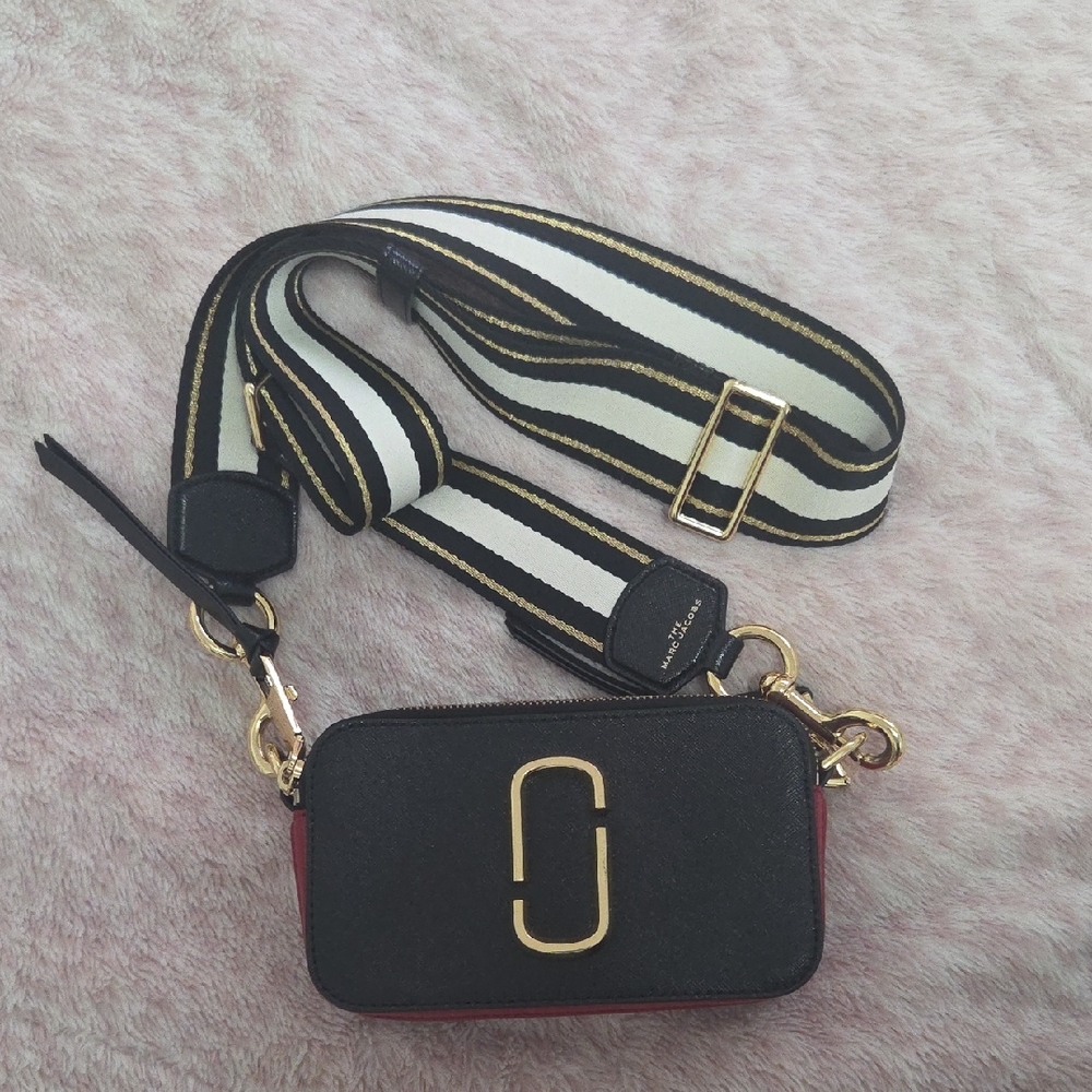 Marc Jacobs Black and Gold Strap with White Stripe